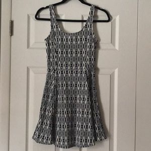 🛍️3/$10❗️Divided Sleeveless summer dress size 4 #64